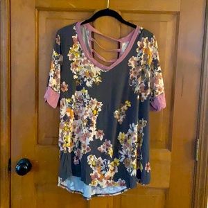 Maurices size XL shirt